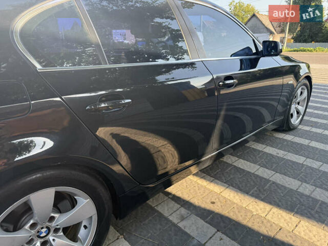 Чорний БМВ 5 Серія, об'ємом двигуна 2 л та пробігом 200 тис. км за 7700 $, фото 9 на Automoto.ua