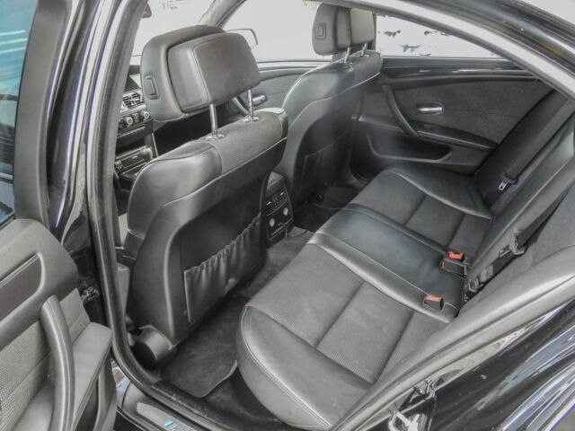 Черный БМВ 5 Серия, объемом двигателя 3 л и пробегом 241 тыс. км за 3300 $, фото 14 на Automoto.ua