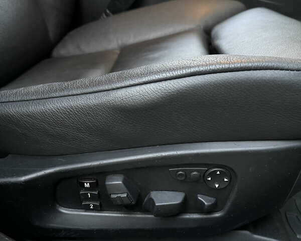 БМВ 5 Серия 2008 в Львове на Automoto.ua Черный БМВ 5 Серия, объемом двигателя 3 л и пробегом 330 тыс. км за 17900 $, фото 18 на Automoto.ua