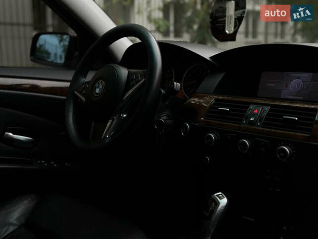 Чорний БМВ 5 Серія, об'ємом двигуна 3 л та пробігом 307 тис. км за 9000 $, фото 29 на Automoto.ua