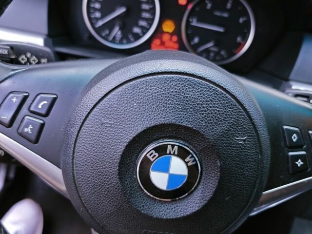 Черный БМВ 5 Серия, объемом двигателя 3 л и пробегом 400 тыс. км за 10500 $, фото 18 на Automoto.ua