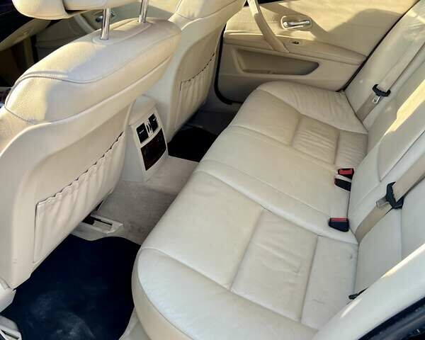 Черный БМВ 5 Серия, объемом двигателя 3 л и пробегом 270 тыс. км за 11800 $, фото 6 на Automoto.ua