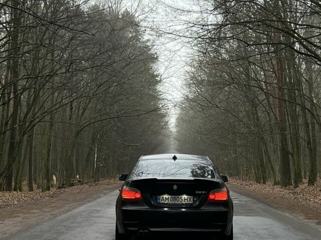 Черный БМВ 5 Серия, объемом двигателя 2.5 л и пробегом 279 тыс. км за 9700 $, фото 3 на Automoto.ua