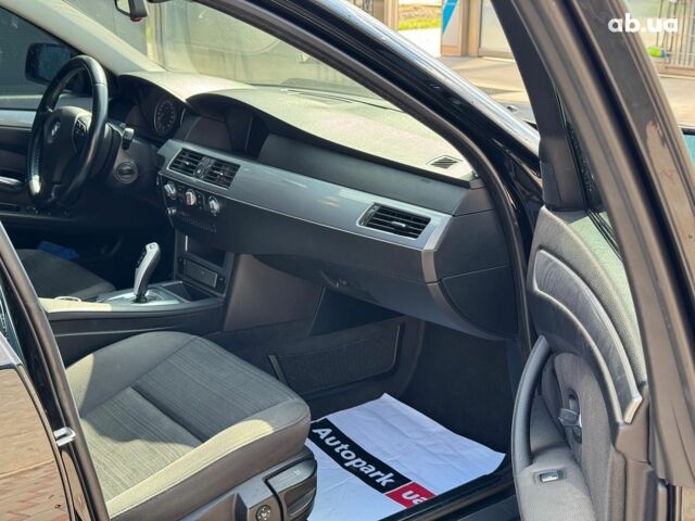 Черный БМВ 5 Серия, объемом двигателя 2 л и пробегом 310 тыс. км за 10990 $, фото 12 на Automoto.ua