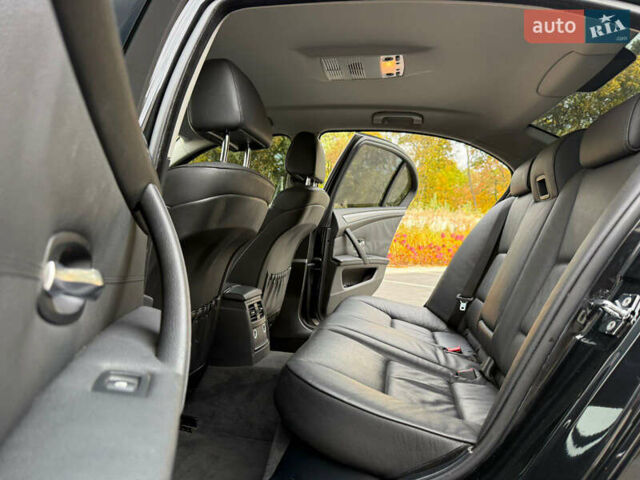 Черный БМВ 5 Серия, объемом двигателя 3 л и пробегом 295 тыс. км за 9500 $, фото 32 на Automoto.ua