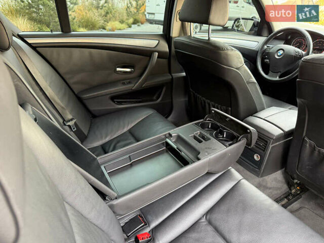 Черный БМВ 5 Серия, объемом двигателя 3 л и пробегом 295 тыс. км за 9500 $, фото 29 на Automoto.ua