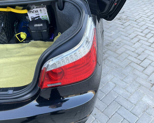 Черный БМВ 5 Серия, объемом двигателя 2.99 л и пробегом 405 тыс. км за 9850 $, фото 46 на Automoto.ua