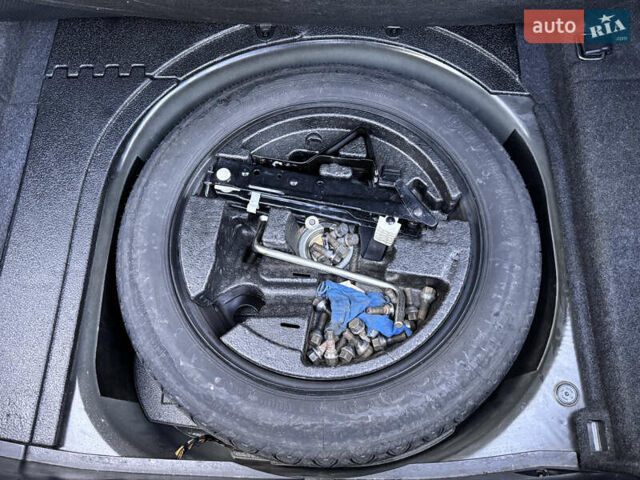 Черный БМВ 5 Серия, объемом двигателя 2 л и пробегом 347 тыс. км за 8500 $, фото 13 на Automoto.ua