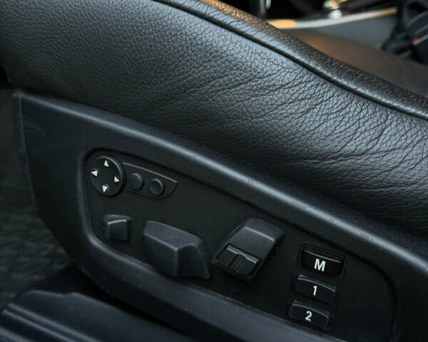 БМВ 5 Серия 2008 в Львове на Automoto.ua Черный БМВ 5 Серия, объемом двигателя 3 л и пробегом 330 тыс. км за 17900 $, фото 16 на Automoto.ua