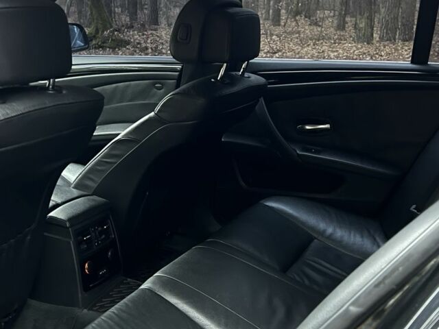 Черный БМВ 5 Серия, объемом двигателя 2.5 л и пробегом 279 тыс. км за 9700 $, фото 5 на Automoto.ua