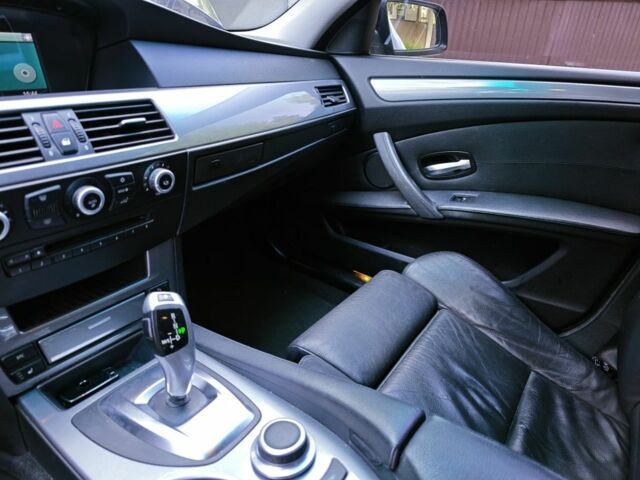 Чорний БМВ 5 Серія, об'ємом двигуна 3 л та пробігом 400 тис. км за 10500 $, фото 20 на Automoto.ua