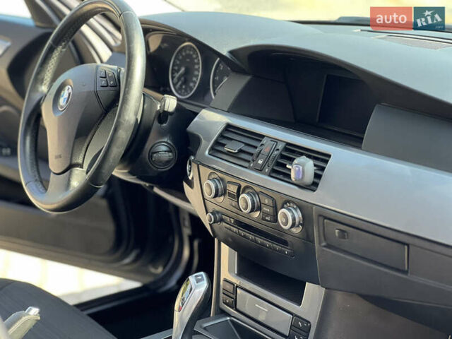 Черный БМВ 5 Серия, объемом двигателя 2.5 л и пробегом 250 тыс. км за 8650 $, фото 43 на Automoto.ua