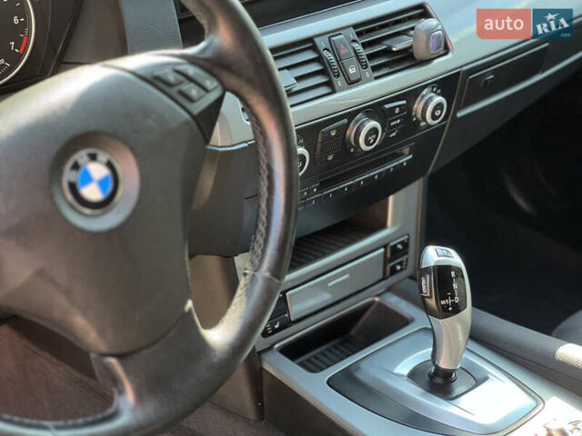 Черный БМВ 5 Серия, объемом двигателя 2.5 л и пробегом 250 тыс. км за 8650 $, фото 22 на Automoto.ua
