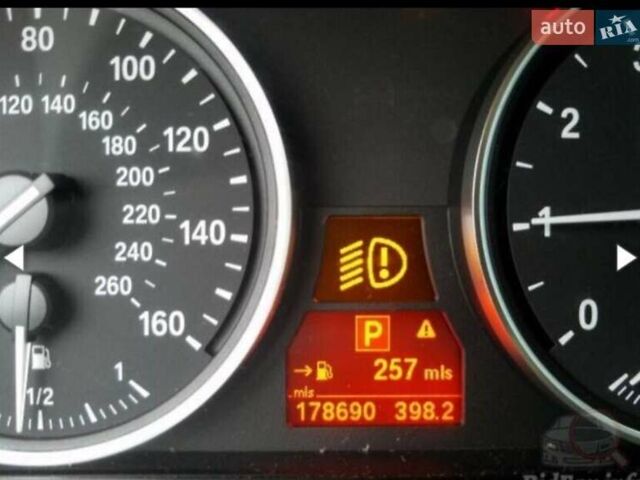 Чорний БМВ 5 Серія, об'ємом двигуна 3 л та пробігом 360 тис. км за 9200 $, фото 27 на Automoto.ua