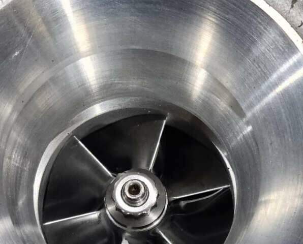 Черный БМВ 5 Серия, объемом двигателя 2 л и пробегом 324 тыс. км за 10700 $, фото 116 на Automoto.ua