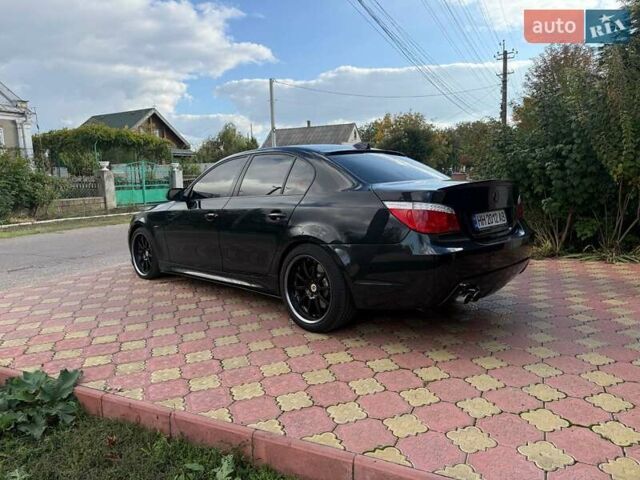 БМВ 5 Серия 2009 в Одессе на Automoto.ua Черный БМВ 5 Серия, объемом двигателя 3 л и пробегом 271 тыс. км за 10000 $, фото 4 на Automoto.ua