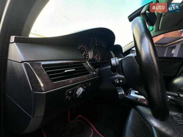 Черный БМВ 5 Серия, объемом двигателя 2 л и пробегом 324 тыс. км за 10700 $, фото 54 на Automoto.ua