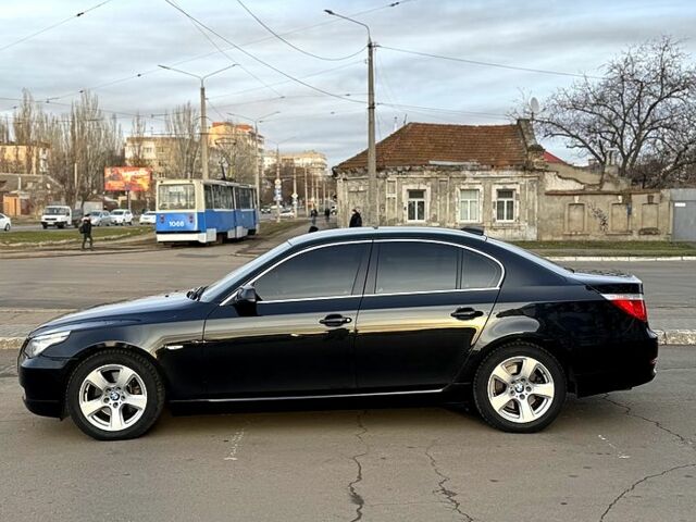 Черный БМВ 5 Серия, объемом двигателя 3 л и пробегом 280 тыс. км за 12999 $, фото 1 на Automoto.ua