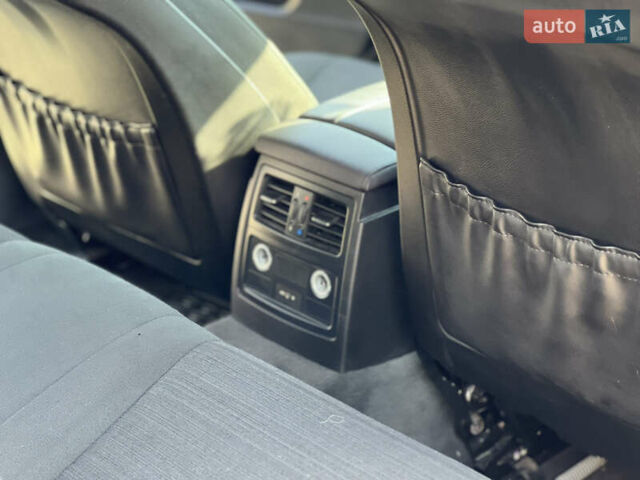 Черный БМВ 5 Серия, объемом двигателя 2.5 л и пробегом 250 тыс. км за 8650 $, фото 37 на Automoto.ua