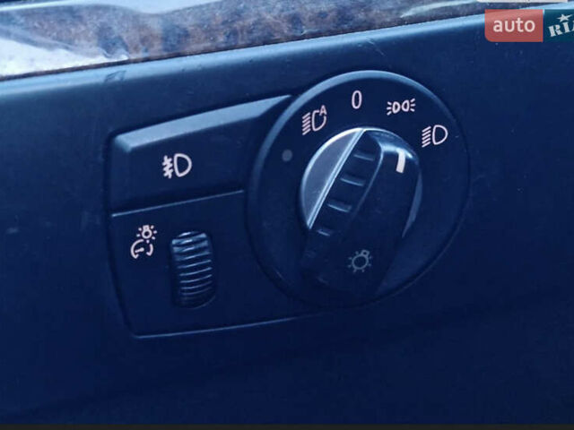 Чорний БМВ 5 Серія, об'ємом двигуна 3 л та пробігом 360 тис. км за 9200 $, фото 12 на Automoto.ua