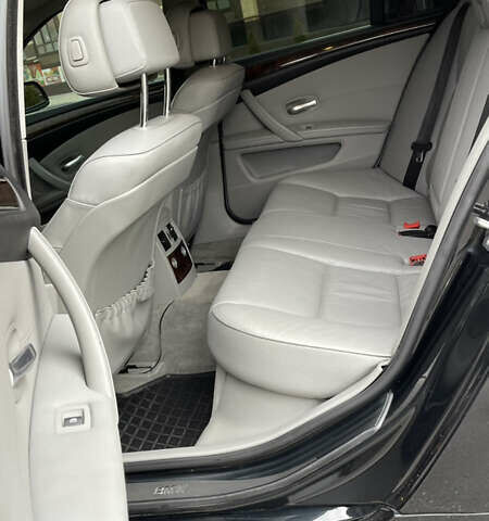 Черный БМВ 5 Серия, объемом двигателя 3 л и пробегом 315 тыс. км за 8500 $, фото 6 на Automoto.ua