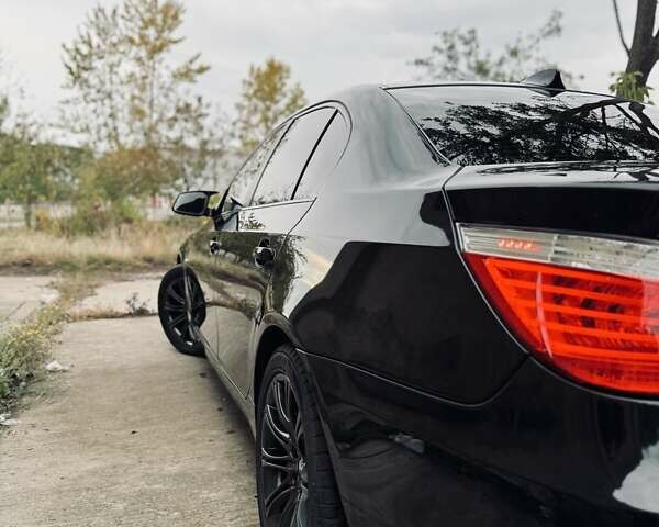 Чорний БМВ 5 Серія, об'ємом двигуна 2.99 л та пробігом 370 тис. км за 13800 $, фото 1 на Automoto.ua