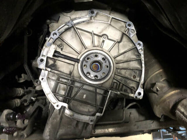 Черный БМВ 5 Серия, объемом двигателя 2 л и пробегом 324 тыс. км за 10700 $, фото 111 на Automoto.ua