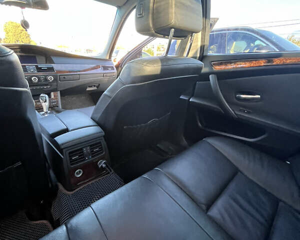 Чорний БМВ 5 Серія, об'ємом двигуна 2.98 л та пробігом 250 тис. км за 11200 $, фото 29 на Automoto.ua