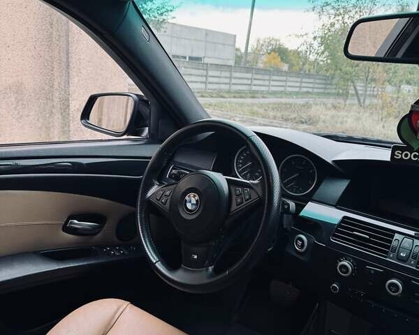 Чорний БМВ 5 Серія, об'ємом двигуна 2.99 л та пробігом 370 тис. км за 13800 $, фото 6 на Automoto.ua