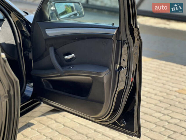 Черный БМВ 5 Серия, объемом двигателя 2.5 л и пробегом 250 тыс. км за 8650 $, фото 38 на Automoto.ua