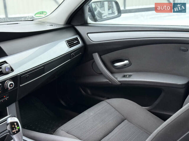 Черный БМВ 5 Серия, объемом двигателя 2.5 л и пробегом 253 тыс. км за 7950 $, фото 31 на Automoto.ua