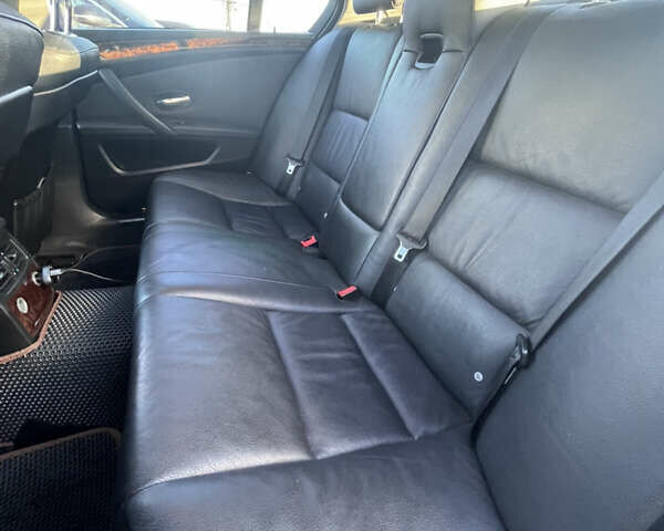 Чорний БМВ 5 Серія, об'ємом двигуна 2.98 л та пробігом 250 тис. км за 11200 $, фото 27 на Automoto.ua