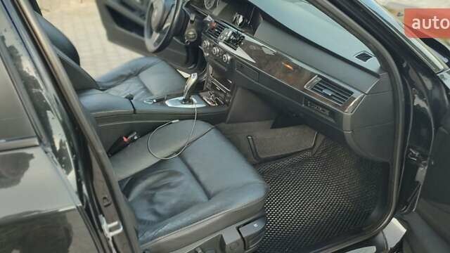Чорний БМВ 5 Серія, об'ємом двигуна 2 л та пробігом 320 тис. км за 10500 $, фото 9 на Automoto.ua