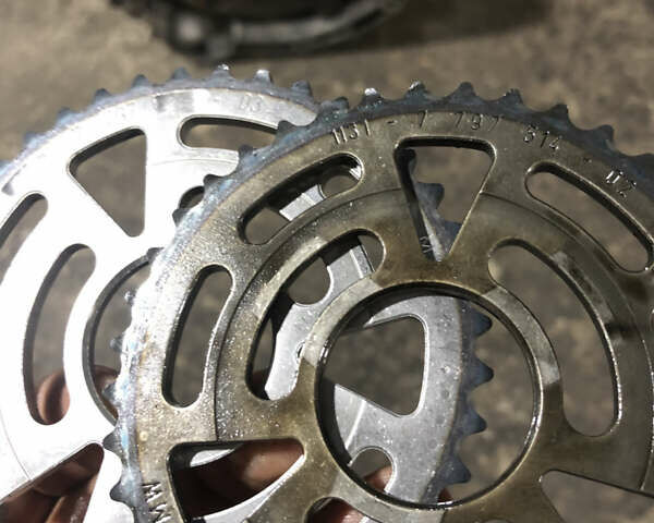 Черный БМВ 5 Серия, объемом двигателя 2 л и пробегом 324 тыс. км за 10700 $, фото 113 на Automoto.ua