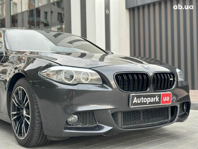 Черный БМВ 5 Серия, объемом двигателя 3 л и пробегом 266 тыс. км за 13900 $, фото 5 на Automoto.ua