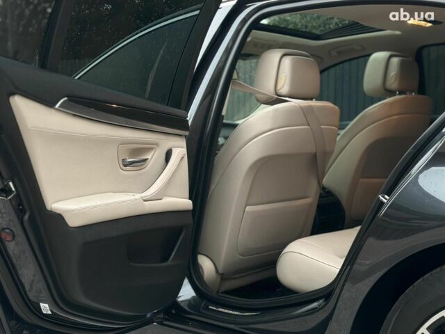 Черный БМВ 5 Серия, объемом двигателя 3 л и пробегом 266 тыс. км за 13900 $, фото 21 на Automoto.ua