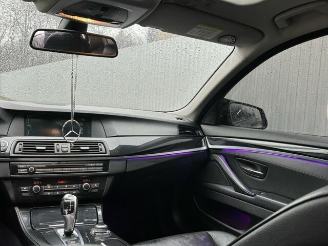 Чорний БМВ 5 Серія, об'ємом двигуна 2 л та пробігом 272 тис. км за 14900 $, фото 10 на Automoto.ua