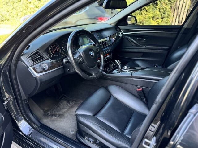 Черный БМВ 5 Серия, объемом двигателя 3 л и пробегом 161 тыс. км за 13000 $, фото 2 на Automoto.ua