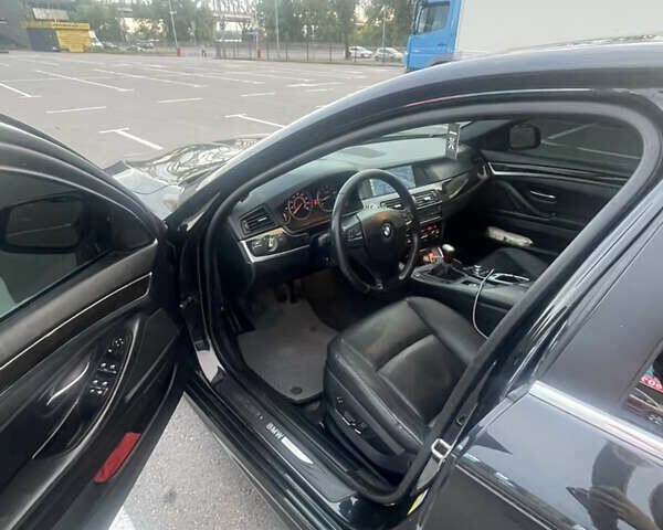 Чорний БМВ 5 Серія, об'ємом двигуна 2.98 л та пробігом 216 тис. км за 13500 $, фото 13 на Automoto.ua