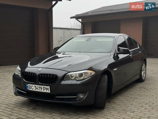 Чорний БМВ 5 Серія, об'ємом двигуна 3 л та пробігом 276 тис. км за 10550 $, фото 6 на Automoto.ua