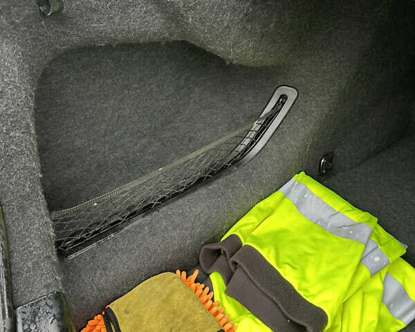 Чорний БМВ 5 Серія, об'ємом двигуна 2 л та пробігом 272 тис. км за 14900 $, фото 26 на Automoto.ua