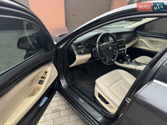 Чорний БМВ 5 Серія, об'ємом двигуна 3 л та пробігом 276 тис. км за 10550 $, фото 34 на Automoto.ua