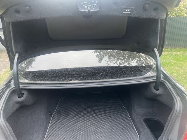 Черный БМВ 5 Серия, объемом двигателя 3 л и пробегом 241 тыс. км за 12999 $, фото 3 на Automoto.ua