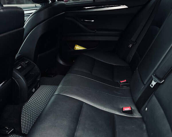 Чорний БМВ 5 Серія, об'ємом двигуна 2.98 л та пробігом 216 тис. км за 13500 $, фото 3 на Automoto.ua