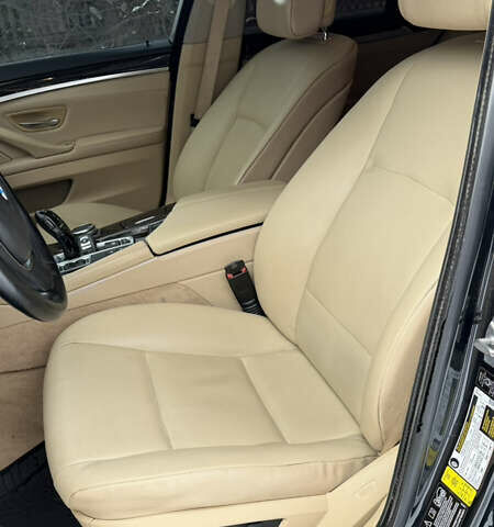 Черный БМВ 5 Серия, объемом двигателя 3 л и пробегом 250 тыс. км за 11999 $, фото 7 на Automoto.ua