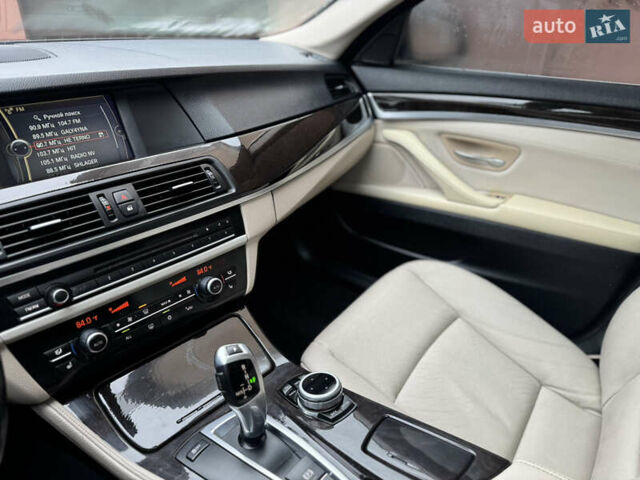 Чорний БМВ 5 Серія, об'ємом двигуна 3 л та пробігом 276 тис. км за 10550 $, фото 19 на Automoto.ua
