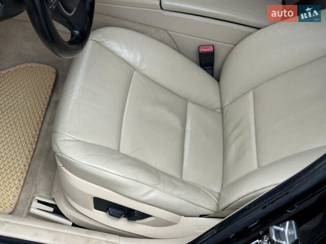 Чорний БМВ 5 Серія, об'ємом двигуна 3 л та пробігом 290 тис. км за 15900 $, фото 12 на Automoto.ua