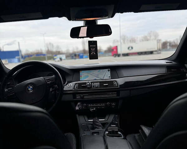 Черный БМВ 5 Серия, объемом двигателя 2.98 л и пробегом 216 тыс. км за 13400 $, фото 5 на Automoto.ua