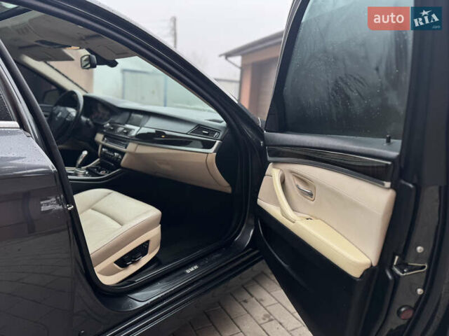 Чорний БМВ 5 Серія, об'ємом двигуна 3 л та пробігом 276 тис. км за 10550 $, фото 46 на Automoto.ua