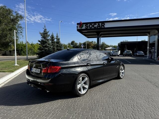 Черный БМВ 5 Серия, объемом двигателя 3 л и пробегом 161 тыс. км за 13000 $, фото 1 на Automoto.ua